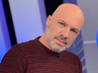 «Ανέβηκα στην ζυγαριά και είδα τον αριθμό 103»: Πως έχασε κοντά στα 20 κιλά ο Νίκος Μουτσινάς