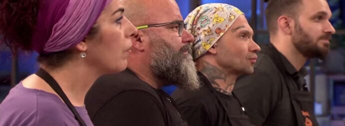 MasterChef: Νέα αποχώρηση – Ποιος είδε την πόρτα της εξόδου πριν καν μπει στο σπίτι