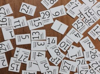 Το παράδοξο του δεκαπενθήμερου: Γιατί οι δύο εβδομάδες έχουν… 15 ημέρες;