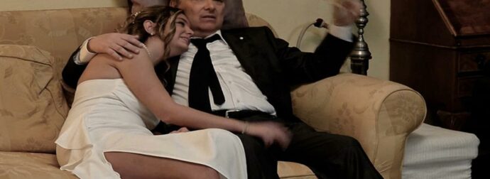 Θύελλα αντιδράσεων για τον γάμο 22χρονης με τον πρώην καθηγητή της και 38 χρόνια μεγαλύτερο: Η απάντηση στα σχόλια περί «χρυσοθηρίας»