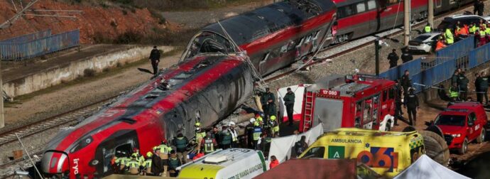 Σιδηροδρομικό χάος στην Ισπανία: Δύο νέα ατυχήματα μετά την τραγωδία με τους 42 νεκρούς – Κατέρρευσε τοίχος πάνω σε τρένο