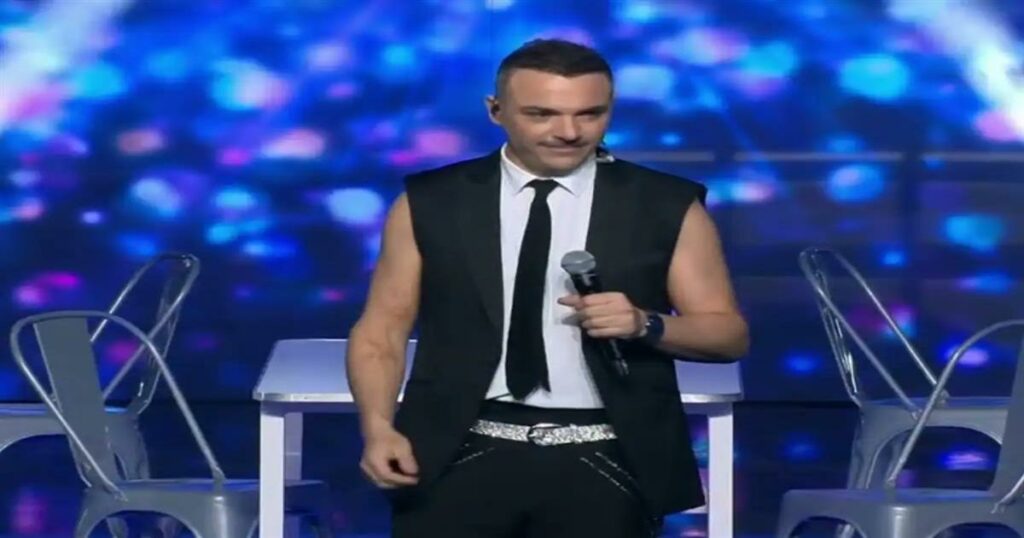 Κώστας Δόξας… Τέλος: Τον… διώχνουν από το J2US μετά την καταδίκη του για ενδοοικογενειακή βία – Η επίσημη ανακοίνωση του OPEN