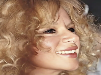 «Όταν μιλούσε μοσχομύριζε το στόμα της»: Το κόλπο της Αλίκης Βουγιουκλάκη με το άρωμα για να μοσχοβολά πάντα η ανάσα της