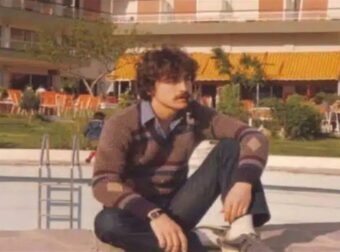 «Έφυγε» άδοξα στα 35 του: Ο πιο σεμνός Έλληνας τραγουδιστής που ερμήνευσε το κομμάτι που λατρέψαμε