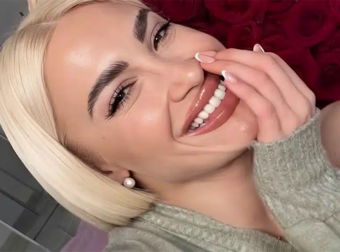 Η Ιωάννα Τούνη έκλεισε έναν χρόνο σχέσης με τον Δημήτρη Σπυριδωνίδη και της χάρισε 365 τριαντάφυλλα