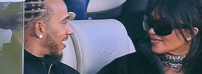 Λιούις Χάμιλτον – Κιμ Καρντάσιαν: Έκαναν την πρώτη τους εμφάνιση ως ζευγάρι στο Super Bowl LX και της είπε να «γνωρίσει τη μαμά» του