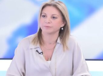 Μαρία Καρυστιανού – Επιμένει για τις αμβλώσεις: «Έχουμε 250.000 το χρόνο, η ακρίβεια είναι ο κύριος λόγος»