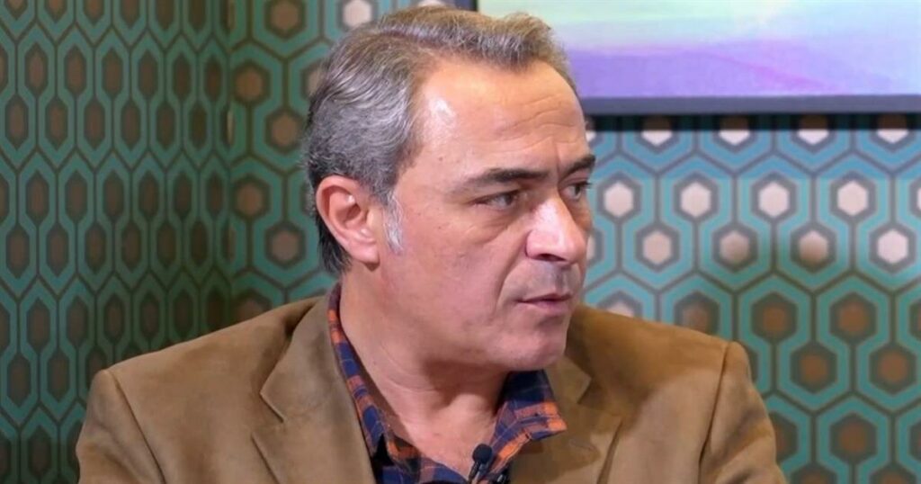 Θανάσης Κουρλαμπάς: «Έχω μετανιώσει για συμπεριφορές, έχω υπάρξει άδικος σε συνεργασίες»