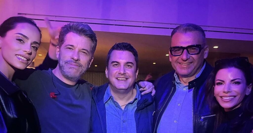 Γιώργος Λιάγκας: Με την Αντωνά στο live του Βαρθακούρη – Οι αναρτήσεις της Αντελίνας