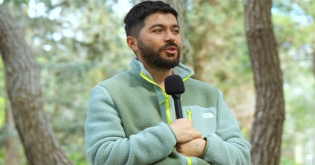 Άρης Τσάπης: Η αποκάλυψη για το «Ευτυχισμένοι Μαζί»: «Εκεί δεν υπήρχε άνθρωπος που να μην έσταξε δάκρυ»