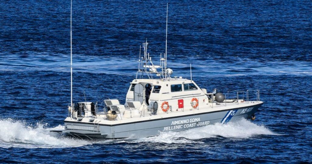 Τραγωδία ανοικτά της νότιας Κρήτης: Νεκροί σε ναυάγιο μεταναστών – Μάχη με τον χρόνο για 25 αγνοούμενους