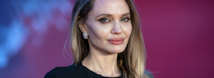 Αντζελίνα Τζολί για την διπλή μαστεκτομή: «Οι ουλές μου ήταν η επιλογή μου για να μείνω όσο περισσότερο μπορούσα με τα παιδιά μου»