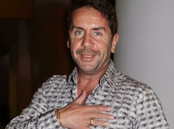 Ο Γιώργος Μαζωνάκης μεταφέρθηκε εσπευσμένα σε νοσοκομείο (video)