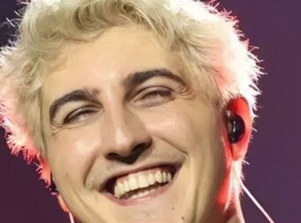 Eurovision 2026 – Good Job Nicky: Η φωτογραφία με την μητέρα του Σοφία Αλιμπέρτη και τον αδελφό του πριν τον εθνικό τελικό