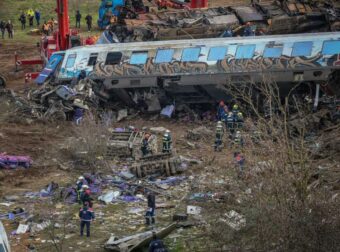 Τέμπη: Το πόρισμα για τα ακατάλληλα καθίσματα του μοιραίου τρένου – Πώς διαμορφώνεται η δημοτικότητα Καρυστιανού