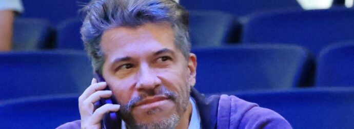 Βαρθακούρης: Αναβάλλεται η αποψινή του εμφάνιση – «Ακούω τα μηνύματα του σύμπαντος»