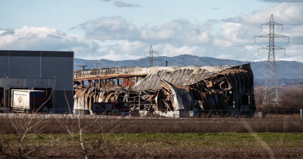 Βιολάντα: Συνελήφθη ο ιδιοκτήτης του εργοστασίου – Αναβαθμίστηκε το κατηγορητήριο για τη φονική έκρηξη