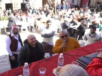 Αδιανόητο σκηνικό στη Χίο: Χορός, γλέντι και δημόσιες ευχές να πνίγονται περισσότεροι μετανάστες