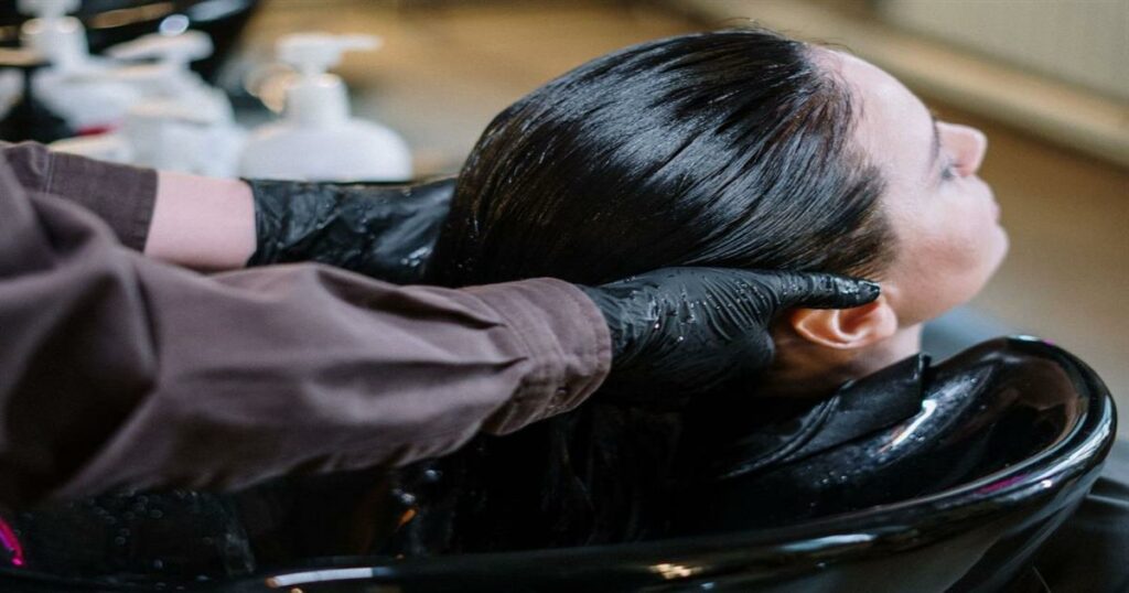 Προσοχή: Πηγαίνεις Κομμωτήριο; Κίνδυνος να πάθεις σοβαρό εγκεφαλικό επεισόδιο