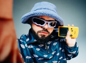 Akylas – Αποθεωτικά σχόλια για το videoclip του «Ferto»: «Aν δεν το φέρεις εσύ, δεν θα το φέρει κανείς»