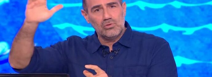 Αντώνης Κανάκης: Ξέσπασε για τη δίκη των Τεμπών – «Είστε τόσο άχρηστοι ή το κάνετε επίτηδες;»