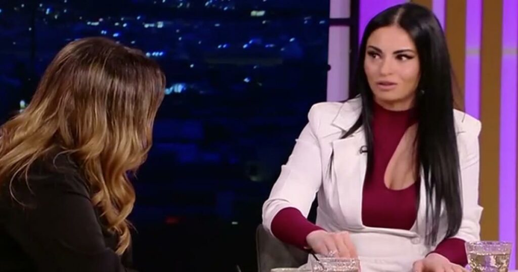 Δήμητρα Αλεξανδράκη – Αμηχανία με τη Σοφία Μουτίδου: «Τι σας πείραξε; Μέχρι πού φτάνει η γυναικεία αλληλεγγύη;»