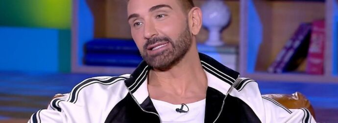 Ο Νίκος Κοκλώνης απαντά στον Γιώργο Λιάγκα: «Γίνεται κίτρινος – Trash είναι τα θέματα που επιλέγουμε, όχι το J2US»