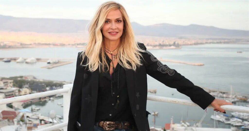 Η Άννα Βίσση στα 68 της, πιο λαμπερή από ποτέ: Αυτοί είναι οι 11 κανόνες ομορφιάς που ακολουθεί