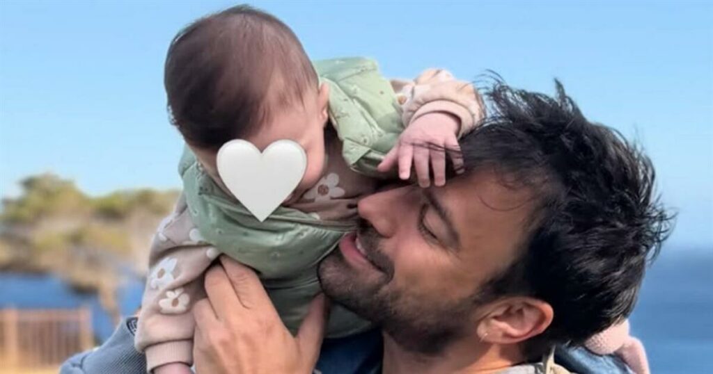 Αντρέας Γεωργίου – Σιμώνη Χριστοδούλου: Η παραλιακή βόλτα με την 7 μηνών κορούλα τους