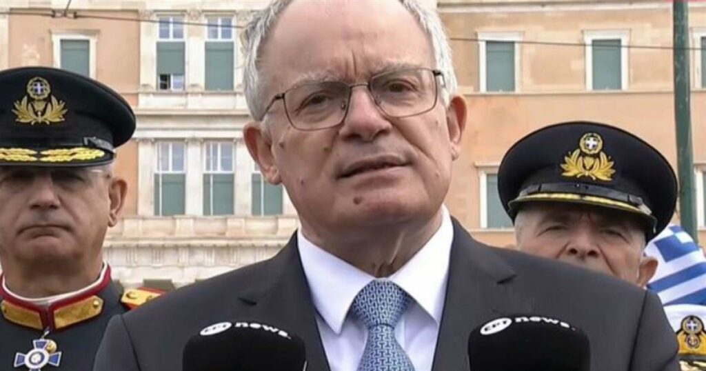 ΆβολοΚώστας Τασούλας: Η «γκάφα» του προέδρου της Δημοκρατίας σε ζωντανή πανελλαδική σύνδεση (Βίντεο)