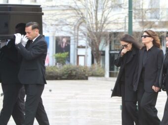 Κηδεία Μαρινέλλας: Με μόνο 50 άτομα η ταφή της – Η επιθυμία της κόρης της, Τζωρτίνας
