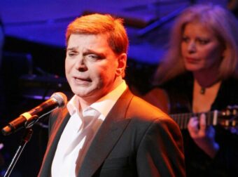 Πέθανε ο Γιώργος Μαρίνος