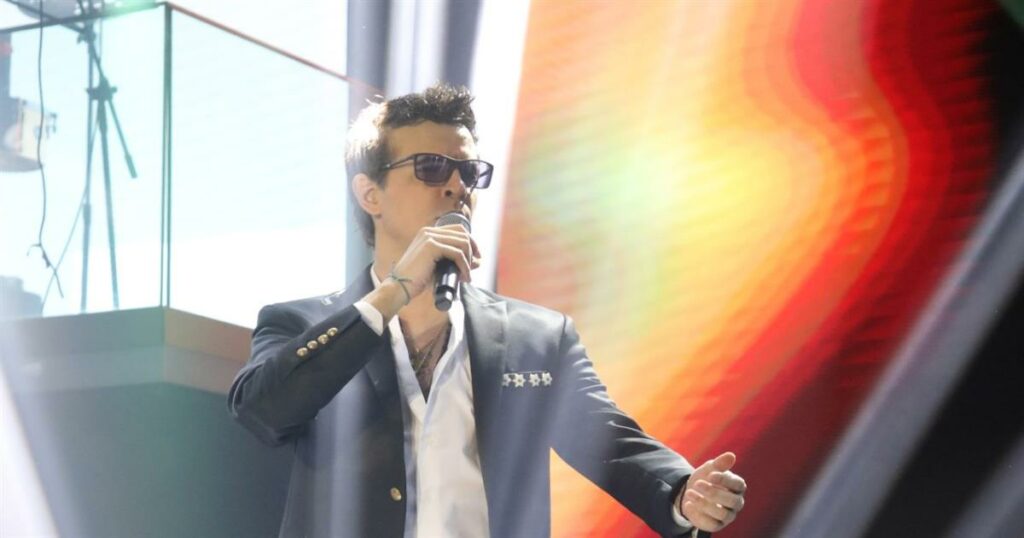 Νίνο: Περιπέτεια υγείας για τον τραγουδιστή – Ακυρώνει την αποψινή εμφάνισή του