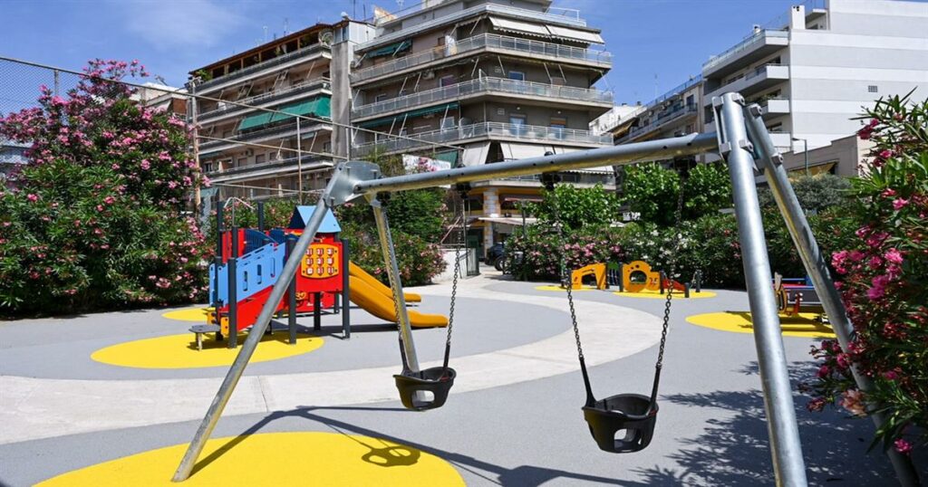 Χειρουργήθηκε στο κεφάλι ο 7χρονος – «Έπαιζε με άλλα παιδιά, σκόνταψε και έπεσε» λέει ο πατέρας του (video)