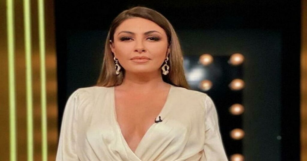 Έλενα Παπαρίζου: Νοσηλεύεται ξανά μετά την ακύρωση εμφάνισής της – Μεταφέρθηκε εσπευσμένα για παρακολούθηση