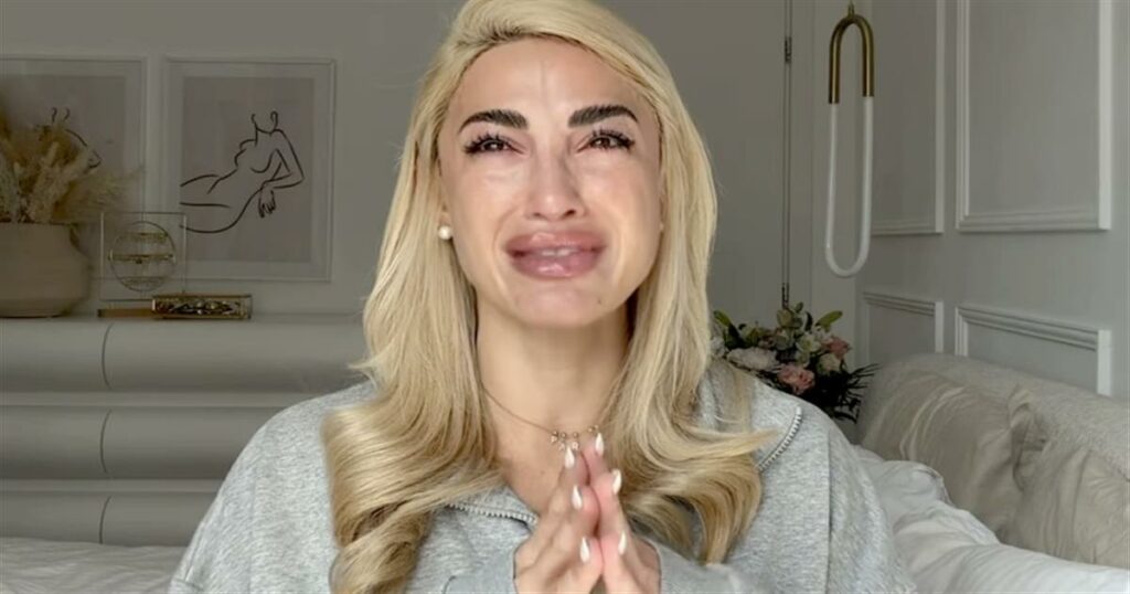 «Γιατί δεν λέμε τ’ όνομά τους; Αντιμετωπίζομαι σαν κοινή πόρνη!»: Η οργισμένη αντίδραση της Ιωάννας Τούνη λίγο πριν την απόφαση του δικαστηρίου