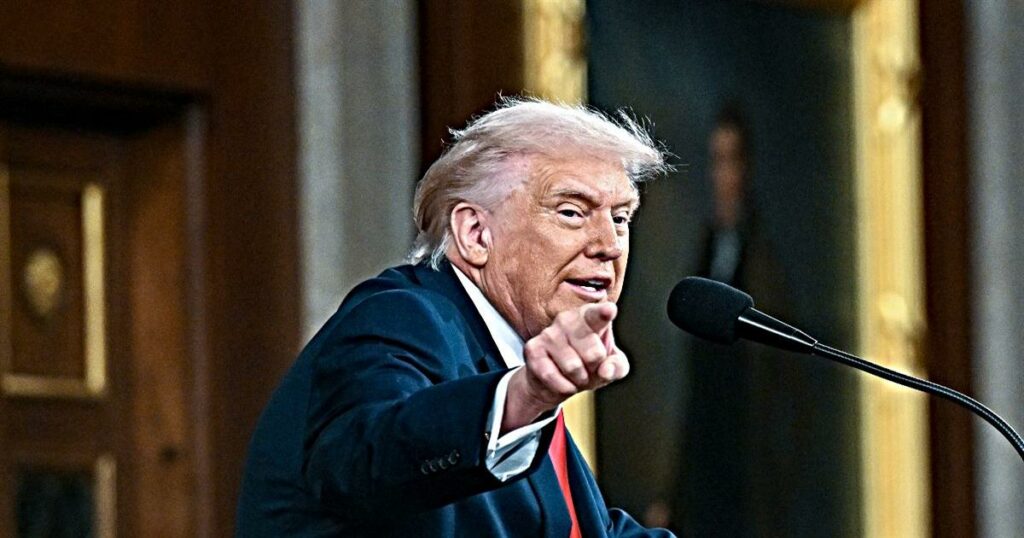 Δημοσκόπηση Reuters-Ipsos: Συμφωνούν ή όχι οι Αμερικάνοι  στο χτύπημα Τράμπ στο Ιράν; Έκπληξη τα στοιχεία….