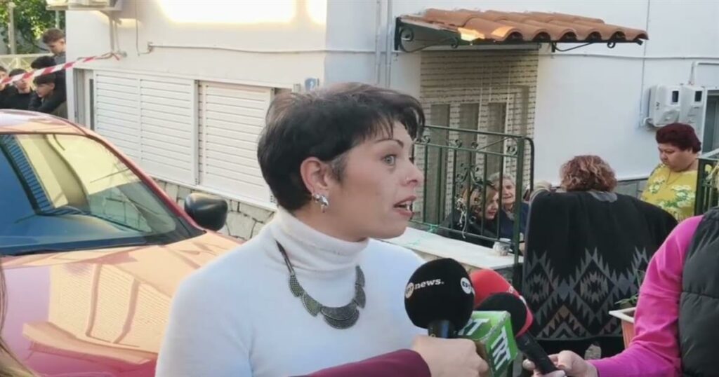 Φρικτές σκηνές: Φώναζαν βοήθεια ενώ καίγονταν ζωντανές μαμά και κόρη – «Είδα τη γυναίκα να καίγεται στην αυλή» (video)