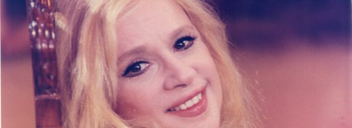 Αλίκη Βουγιουκλάκη: Το καμαρίνι της εθνικής μας σταρ στον Δημοτικό Θέατρο Πειραιά