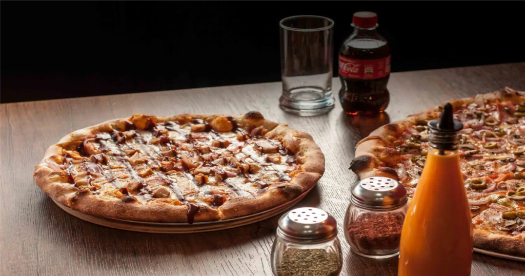 Σουβλάκι ή πίτσα: Ποιο έχει τελικά περισσότερες θερμίδες;