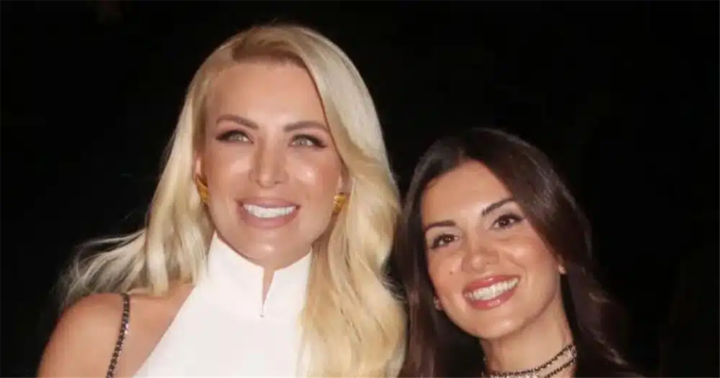 Σταματίνα Τσιμτσιλή: Επισκέφθηκε την Κατερίνα Καινούργιου στο μαιευτήριο λίγες ώρες μετά τη γέννηση της κόρης της