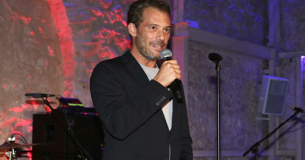 Συγκλονίζει ο Αντίνοος Αλμπάνης: Ο θυμός και ο λόγος που δεν είπε στους γονείς του για τον καρκίνο