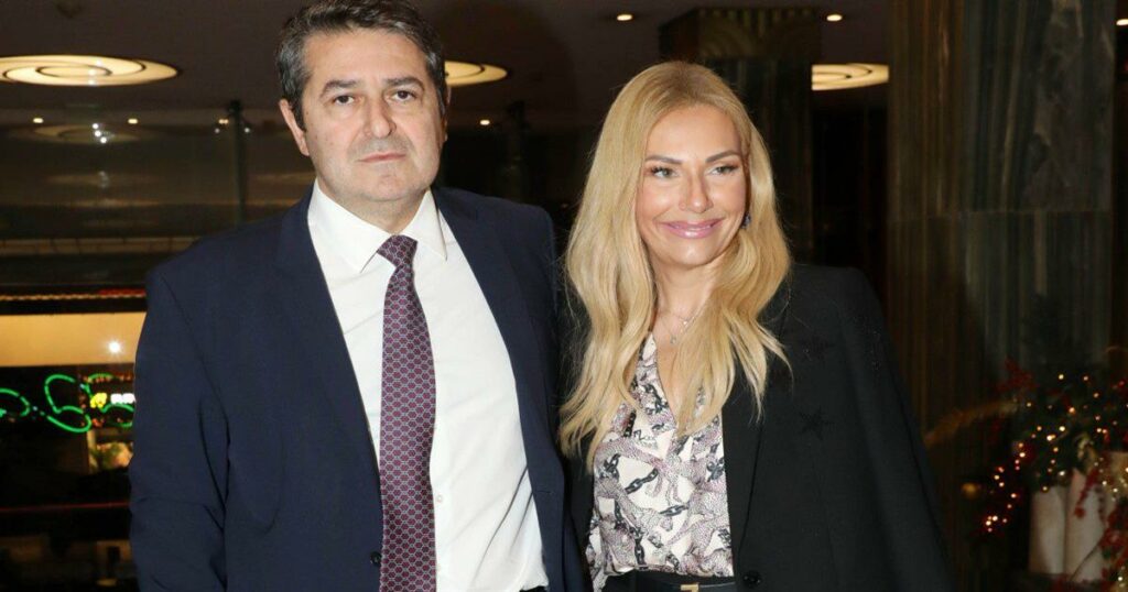 Αγωνία για τον Γιώργο Μυλωνάκη: Ξεκίνησε η σταδιακή αφύπνιση – Παραμένει στη ΜΕΘ με την Τίνα Μεσσαροπούλου στο πλευρό του