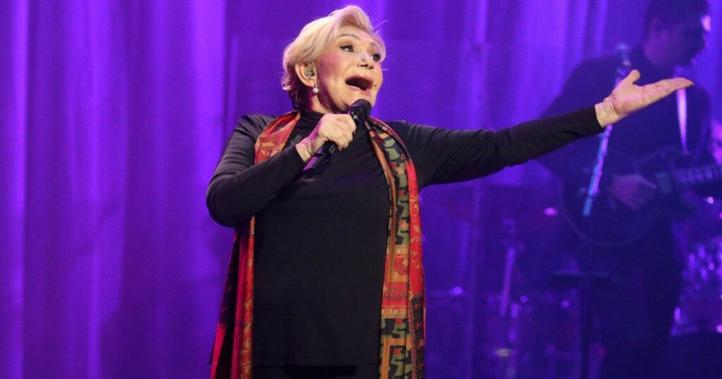 Ποιοι μαζεύτηκαν στο σπίτι της Μαρινέλλας και έκαναν «πάρτι» μετά την κηδεία με τραγούδια της