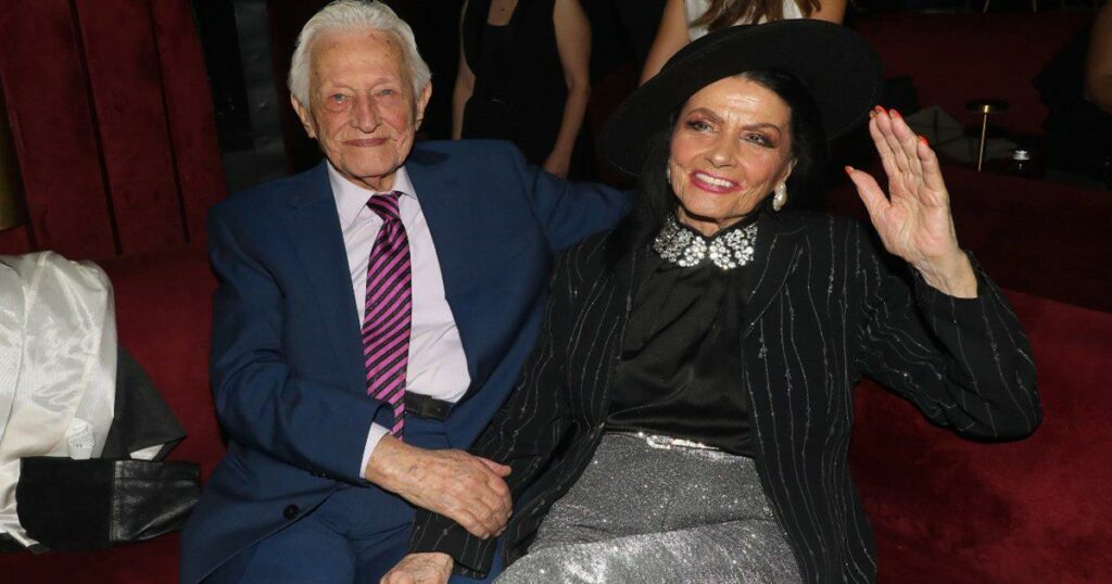 Ζωζώ Σαπουντζάκη: Η τραγική της κατάληξη – Γιατί δεν έχει μάθει 3 μήνες μετά τον θάνατο του συντρόφου της