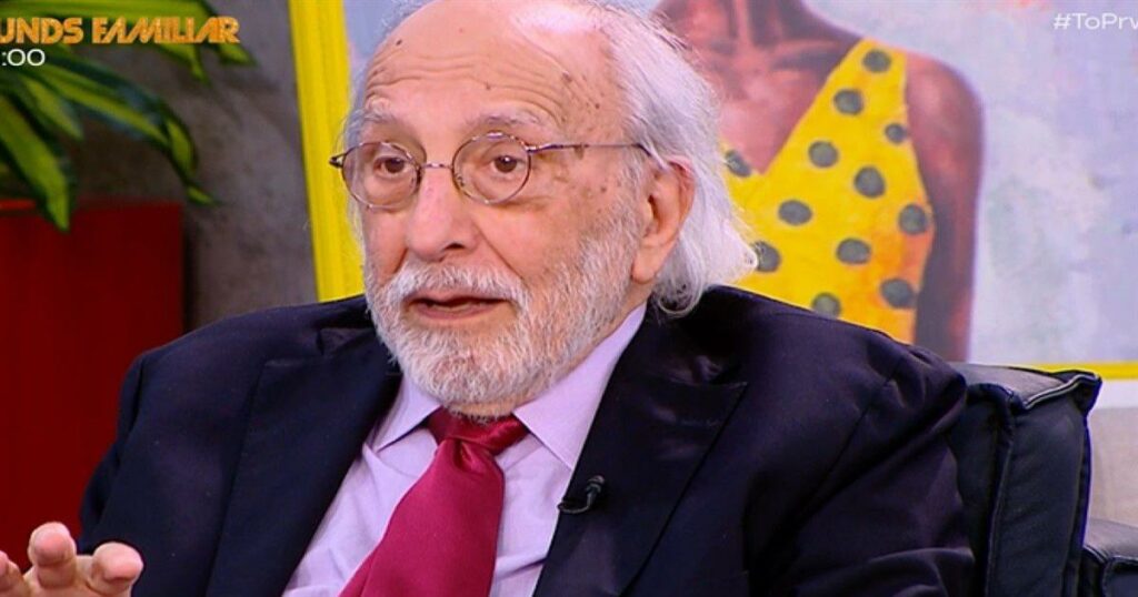 Αλέξανδρος Λυκουρέζος: «Είμαι 92 ετών και λειτουργικός» – Η αποκάλυψη για την σχέση του με την σύντροφό του