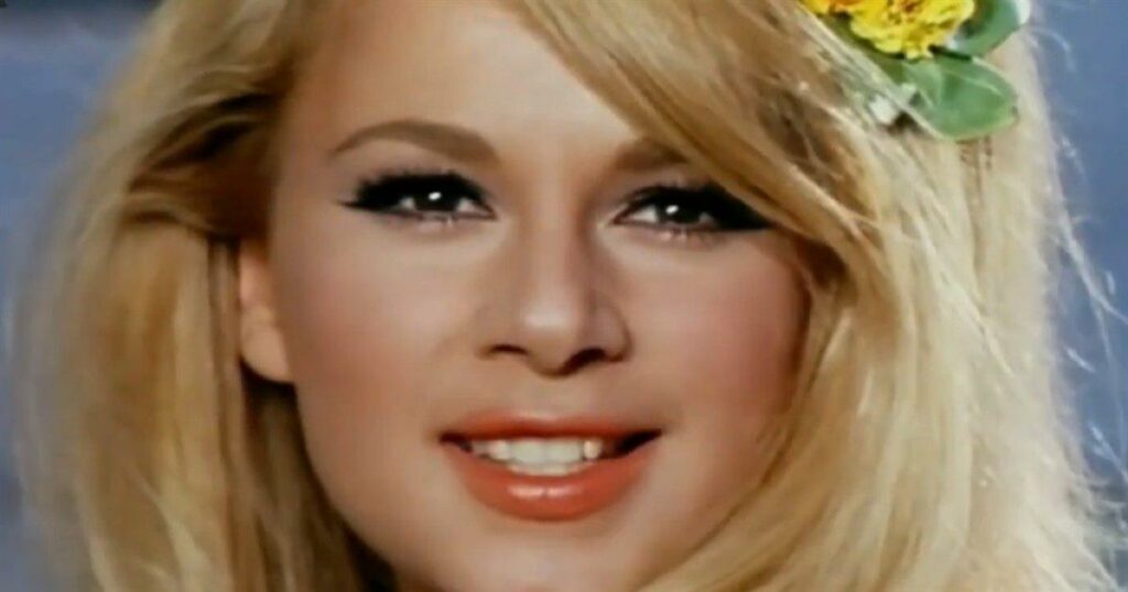 Αλίκη Βουγιουκλάκη: Ανατριχιάζουν τα λόγια που είπε στον γιατρό της λίγο πριν πεθάνει