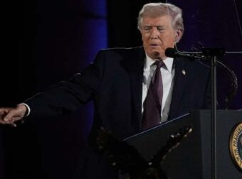 Τραμπ: Το Ιράν ζήτησε εκεχειρία – «Ή ανοίγετε τα Στενά ή σας γυρίζουμε στη Λίθινη Εποχή!»