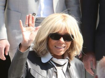 Στο σπίτι του Μητσοτάκη η Μπριζίτ Μακρόν για να δει τη Μαρέβα: Το δώρο που της έκανε (Φωτογραφία)