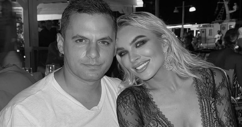 Κατερίνα Καινούργιου: Η πρώτη φωτογραφία του Παναγιώτη Κουτσουμπή μέσα από το μαιευτήριο